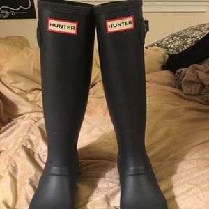 Tall Hunter Rain Boots (Navy)